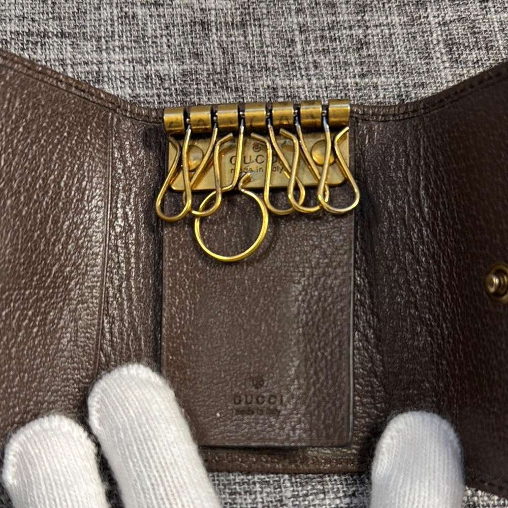 Gucci Brown with Sherry Line Key Holder with Iconic Monogram - Picture 7 of 7